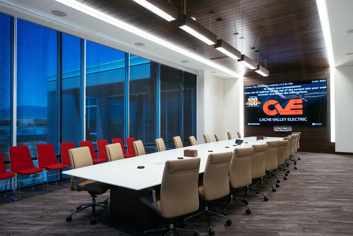 辦公室房梁怎樣裝修設(shè)計(jì)？