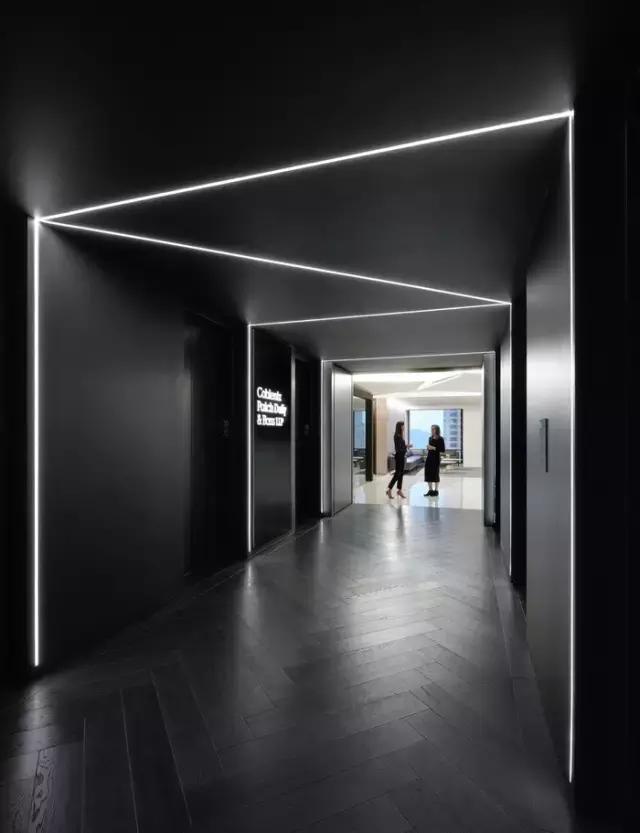 只有黑、白、灰三種顏色的辦公室？——極簡主義的設(shè)計(jì)哲學(xué)