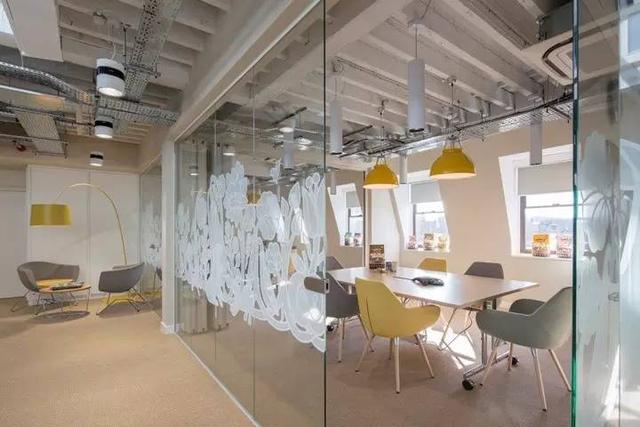 150億市場潛力，辦公室裝修也要開始考慮狗狗的感受了