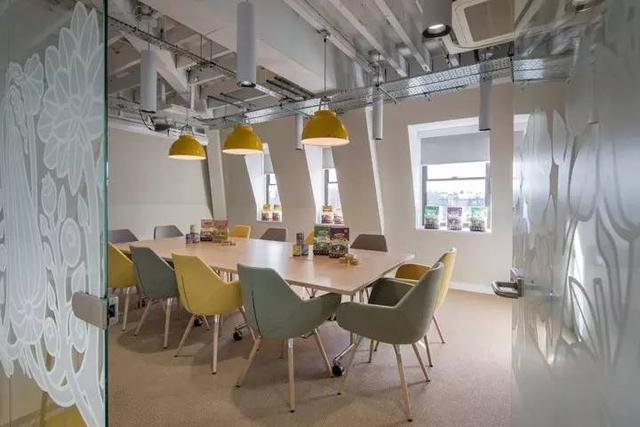 150億市場潛力，辦公室裝修也要開始考慮狗狗的感受了