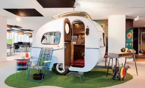 給我一個(gè)這么潮的辦公室，我一定會(huì)好好工作的！